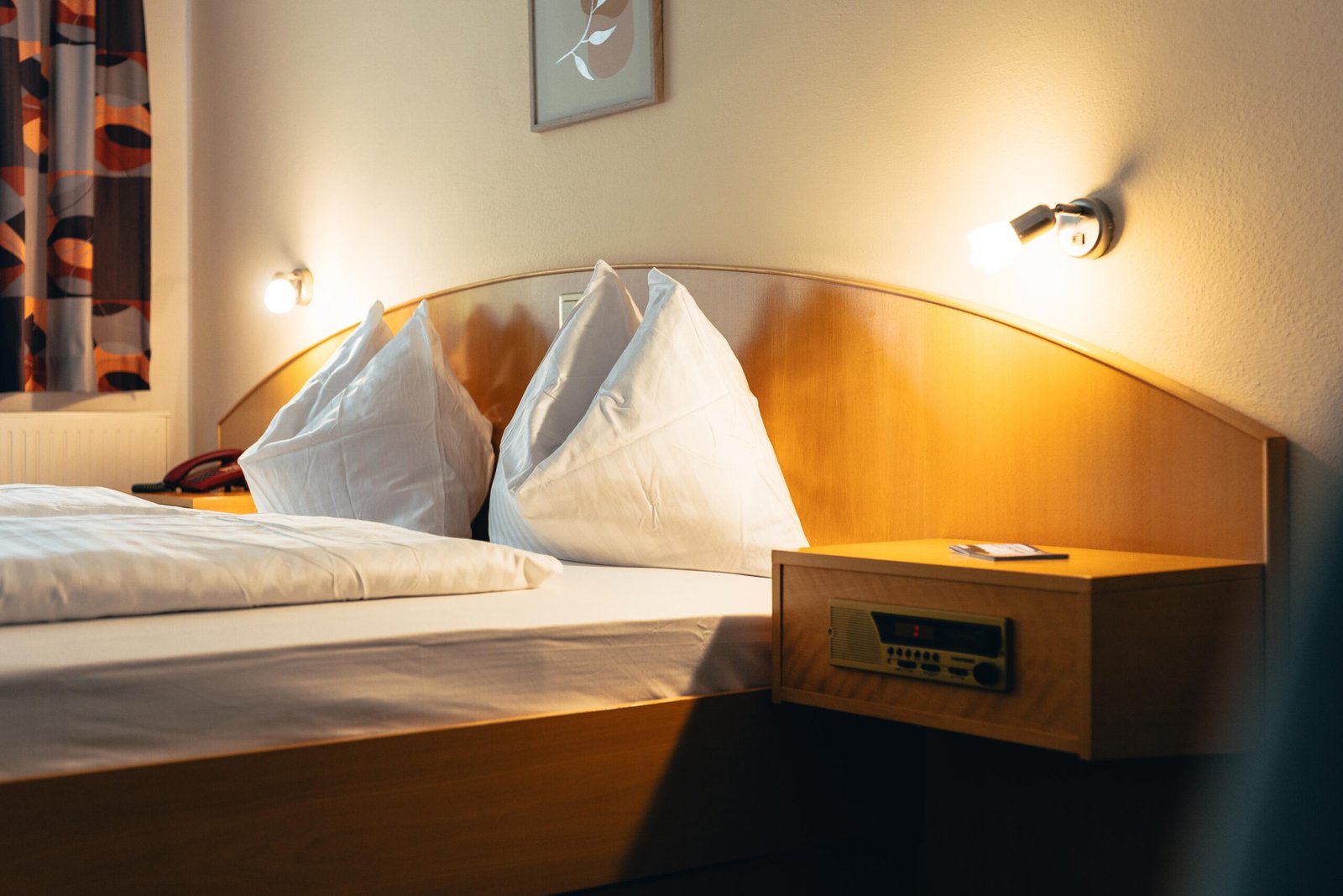 Naturzimmer Bad Loipersdorf | B&B Number 1 Thermenland | Pension Bad Loipersdorf Nähe Therme Loipersdorf B&B Number 1 Helles Doppelzimmer im B&B Number 1 Bad Loipersdorf mit Komfortbett, Flachbild-TV und geschmackvoll ausgewähltem Interieur