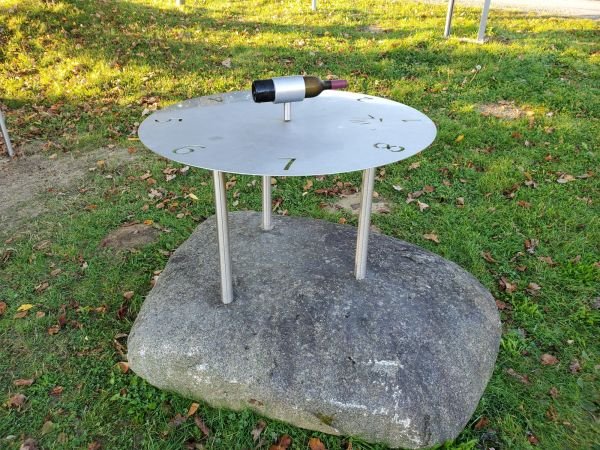 Flaschendrehen – Kunstobjekt am Wein-Erlebnis-Weg Bad Loipersdorf